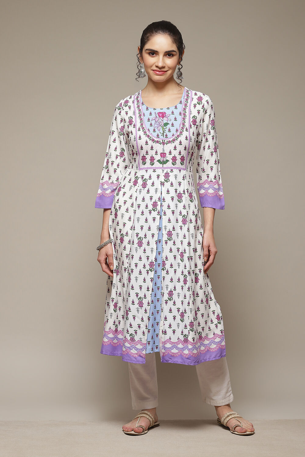 White LIVA Flared Kurta image number 1